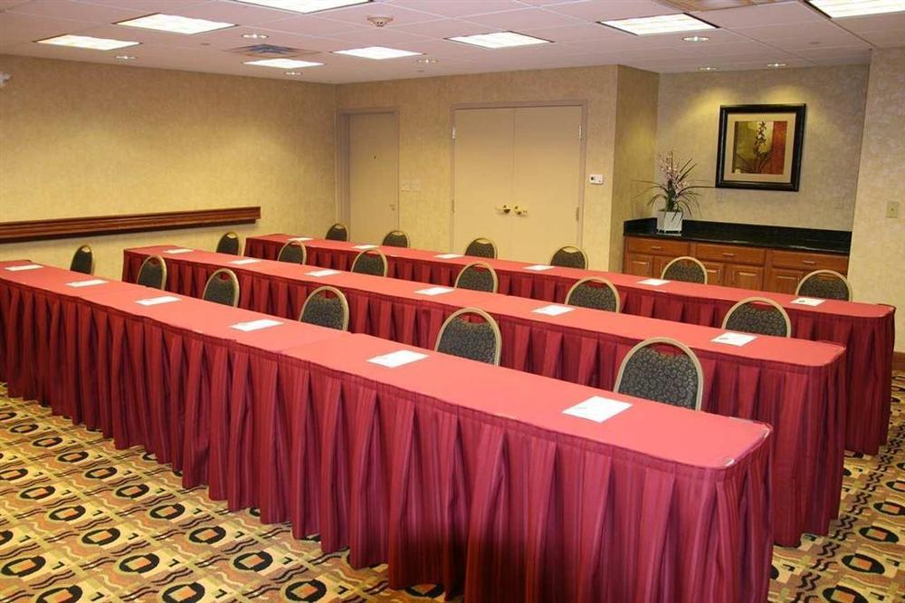 Hampton Inn & Suites Ντάβενπορτ Ανέσεις φωτογραφία