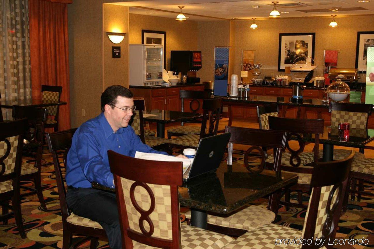 Hampton Inn & Suites Ντάβενπορτ Εστιατόριο φωτογραφία